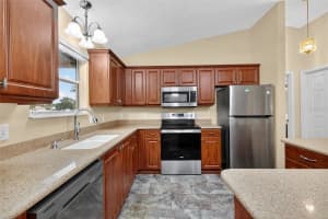 924 CAMINO DEL REY DRIVE, LADY LAKE, FL 32159 - MLS#MFRG5101036