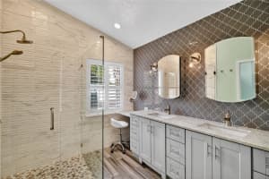 36800 QUEEN BEE LANE, GRAND ISLAND, FL 32735 Sold 09/10/25