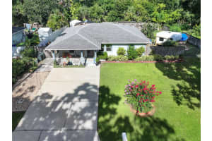 180 SPRUCE STREET, NEW SMYRNA BEACH, FL 32168 Sold 09/30/25