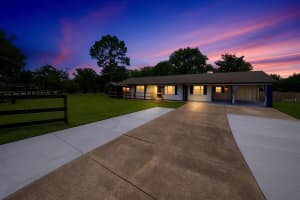 2304 COUNTRY CLUB ROAD, EUSTIS, FL 32726 - MLS#MFRG5101307