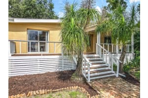 1385 LAKE AVENUE, CLERMONT, FL 34711 - MLS#MFRG5101313