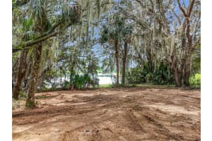 BEAR DEN DR, EUSTIS, FL 32736 Sold 11/20/25