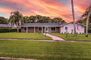 1401 Lake Shore Blvd, TAVARES