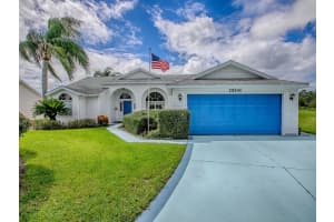 25241 Lost Oak Cir, LEESBURG
