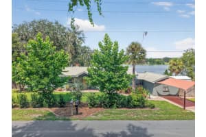 16703 Wilson Parrish Rd, UMATILLA
