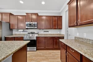 23529 SHALLOW AVENUE, SORRENTO, FL 32776 - MLS#MFRG5101597