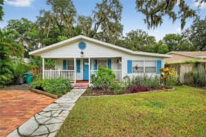 961 LIBERTY AVENUE, MOUNT DORA, FL 32757 - MLS#MFRG5101863
