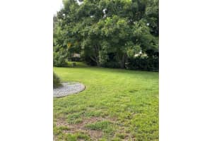 917 CAMINO DEL REY DRIVE, LADY LAKE, FL 32159 - MLS#MFRG5101910