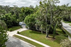 1330 CAMBRIDGE DRIVE, LEESBURG, FL 34748 Sold 10/16/25