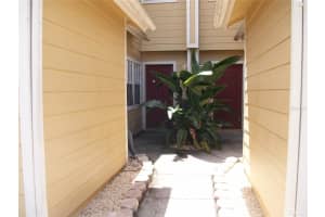 511 COCONUT PALM WAY, DAVENPORT, FL 33897 - MLS#MFRG5101996