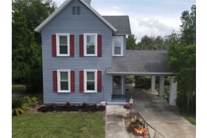 243 CENTRAL AVENUE, UMATILLA, FL 32784 - MLS#MFRG5102008
