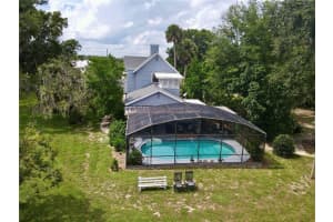 243 CENTRAL AVENUE, UMATILLA, FL 32784 - MLS#MFRG5102008