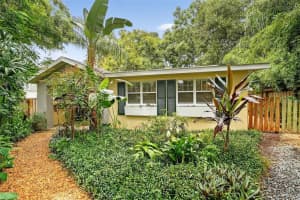 617 ROBIE AVENUE, MOUNT DORA, FL 32757 - MLS#MFRG5102009