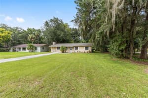 3909 PALM DRIVE, LEESBURG, FL 34748 - MLS#MFRG5102015