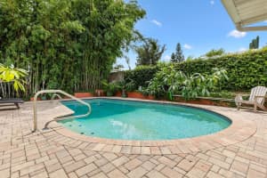 907 SHORE DRIVE, LEESBURG, FL 34748 - MLS#MFRG5102062