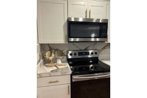 2954 Peach St Leesburg, FL 34748 - Off Market