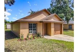403 HAWKINS LANE, EUSTIS, FL 32726 - MLS#MFRG5102125