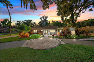 1401 9TH STREET, LEESBURG, FL 34748 - MLS#MFRG5102168