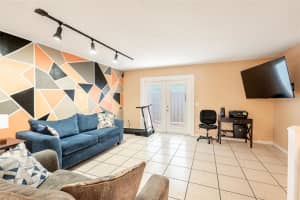 4611 LIGHTHOUSE CIRCLE, ORLANDO, FL 32808 - MLS#MFRG5102201