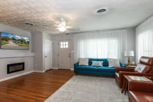 2559 SOUTHLAND ROAD, MOUNT DORA, FL 32757 Sold 10/15/25