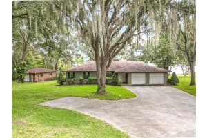 18132 TUCKAWAY LANE, UMATILLA, FL 32784 - MLS#MFRG5102233