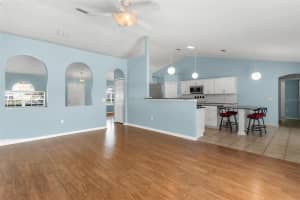 802 DEER GLEN COURT, FRUITLAND PARK, FL 34731 - MLS#MFRG5102249
