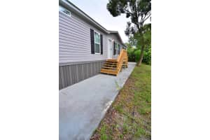 515 TWIN LAKES CIRCLE, LAKELAND, FL 33815 - MLS#MFRG5102267