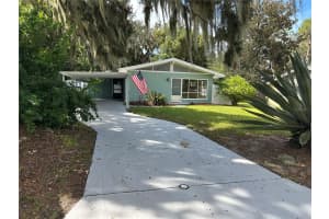 102 PENDLETON AVENUE, EUSTIS, FL 32726 - MLS#MFRG5102305