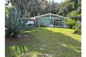 102 PENDLETON AVENUE, EUSTIS, FL 32726 - MLS#MFRG5102305