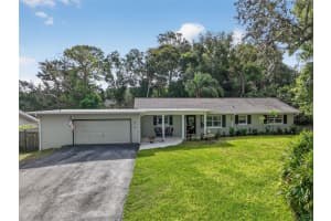 2112 NORMANDY DRIVE, MOUNT DORA, FL 32757 - MLS#MFRG5102311