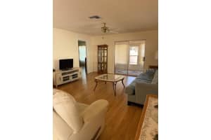 612 DOMINGUEZ DRIVE, LADY LAKE, FL 32159 - MLS#MFRG5102408