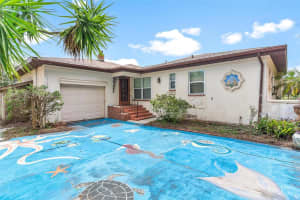 726 9TH STREET, LEESBURG, FL 34748 - MLS#MFRG5102441