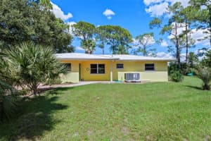37451 Beach Dr, UMATILLA