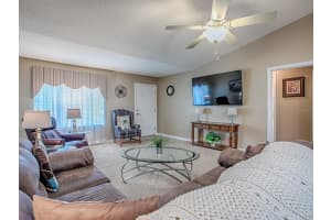 875 LIVINGSTON LOOP, THE VILLAGES, FL 32162 - MLS#MFRG5102521