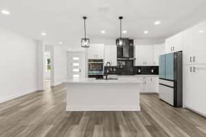 321 WATER SHORE DRIVE, LEESBURG, FL 34748 - MLS#MFRG5102557