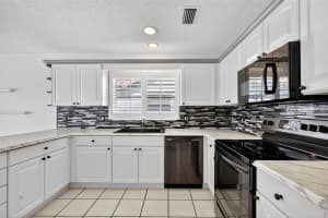 415 LOMA PASEO DRIVE, THE VILLAGES, FL 32159 Sold 12/19/25