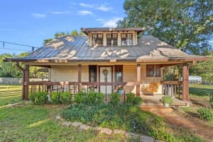 208 N Main Ave, MINNEOLA 208 N Main Ave, MINNEOLA