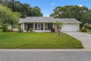 27107 RACQUET CIRCLE, LEESBURG, FL 34748 - MLS#MFRG5102686
