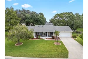 27107 RACQUET CIRCLE, LEESBURG, FL 34748 - MLS#MFRG5102686