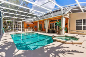 33045 LAKE BEND CIRCLE, LEESBURG, FL 34788 - MLS#MFRG5102723