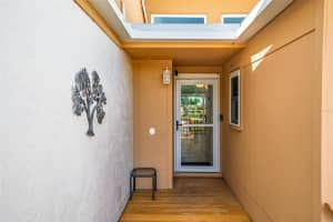 1051 HIGHLAND STREET, MOUNT DORA, FL 32757 - MLS#MFRG5102746