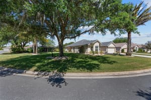 1329 GASTON LOOP, THE VILLAGES, FL 32162 Sold 12/03/25
