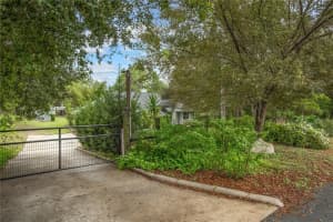 30734 BUTTERCUP LANE, MOUNT DORA, FL 32757 Sold 11/07/25