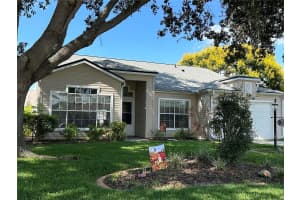 25313 Jasmine Ct Leesburg, FL 34748 - Off Market