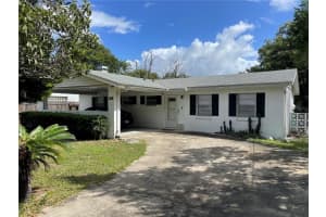 1330 PALM DRIVE, MOUNT DORA, FL 32757 - MLS#MFRG5102867