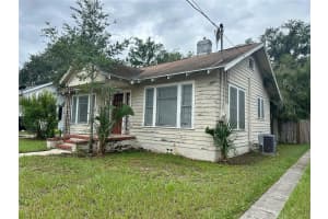 323 2ND STREET, LEESBURG, FL 34748 - MLS#MFRG5102915