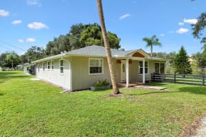 206 MIRROR LAKE DRIVE, FRUITLAND PARK, FL 34731 - MLS#MFRG5102944
