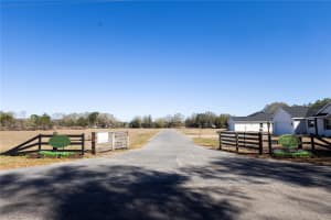 10745 PHILIPS LANDING COURT, WEBSTER, FL 33597 - MLS#MFRG5102966