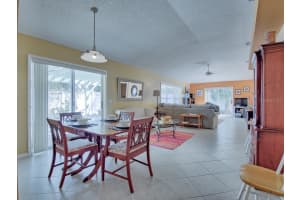 1952 Peachtree Ave The Villages, FL 32162 - Off Market