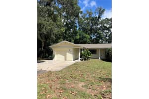 1512 1ST AVENUE, MOUNT DORA, FL 32757 - MLS#MFRG5102988